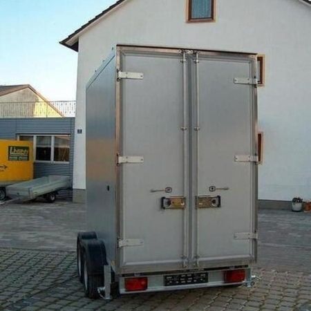 Aufnahme eines ISO40 Kofferanhängers Typ KK